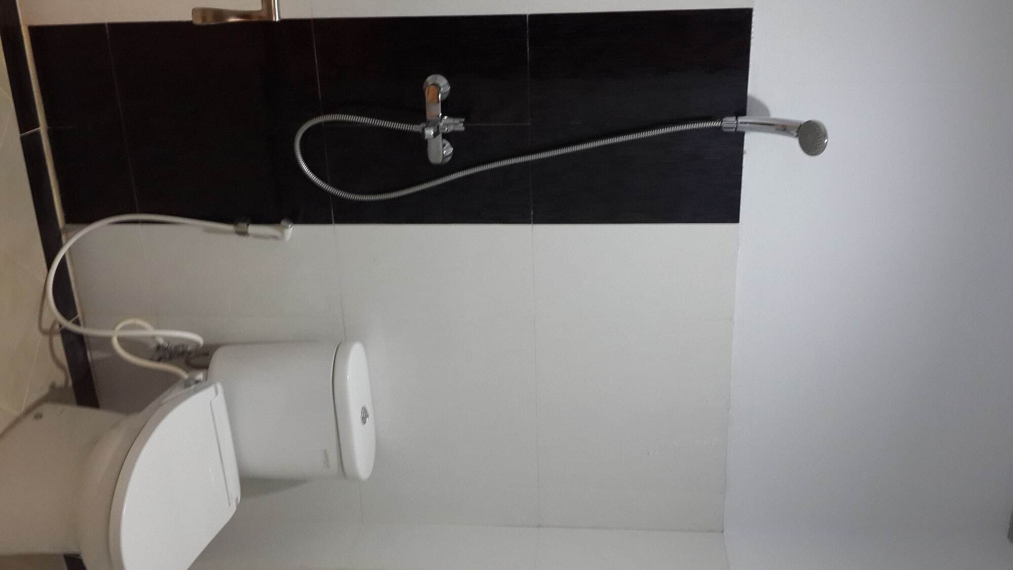 Reddoorz Plus @ Paal 2 Manado Eksteriør billede