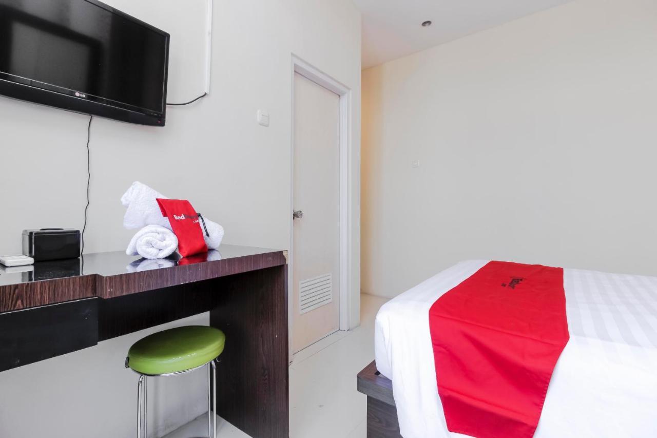 Reddoorz Plus @ Paal 2 Manado Eksteriør billede