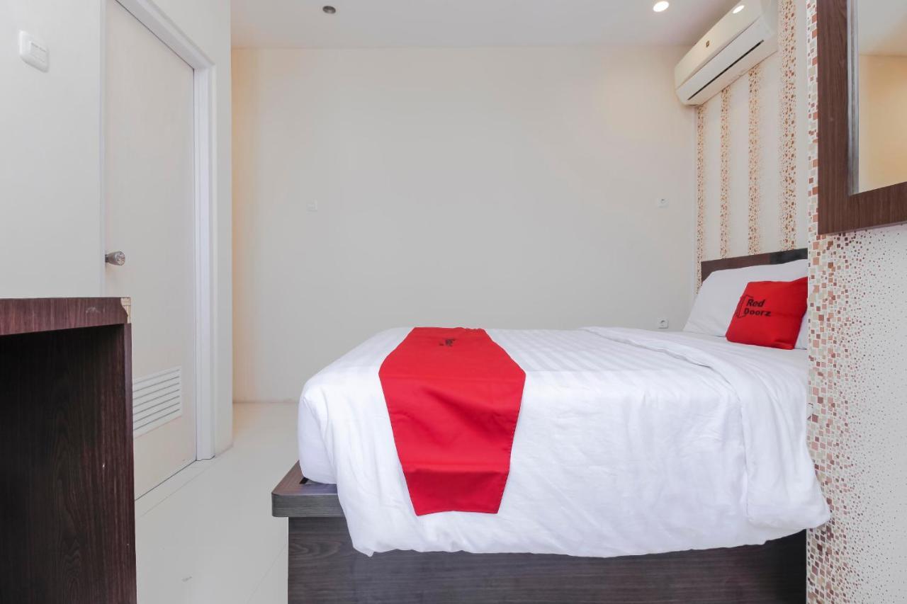 Reddoorz Plus @ Paal 2 Manado Eksteriør billede
