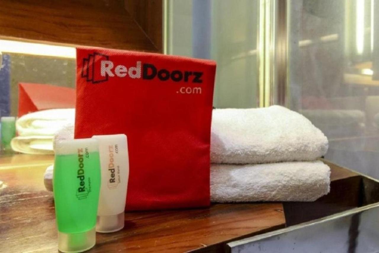 Reddoorz Plus @ Paal 2 Manado Eksteriør billede