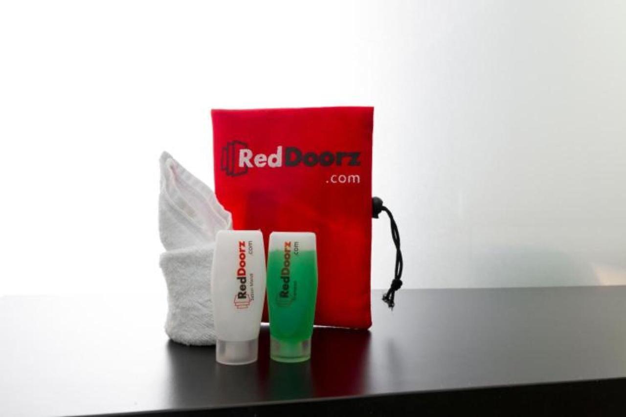 Reddoorz Plus @ Paal 2 Manado Eksteriør billede